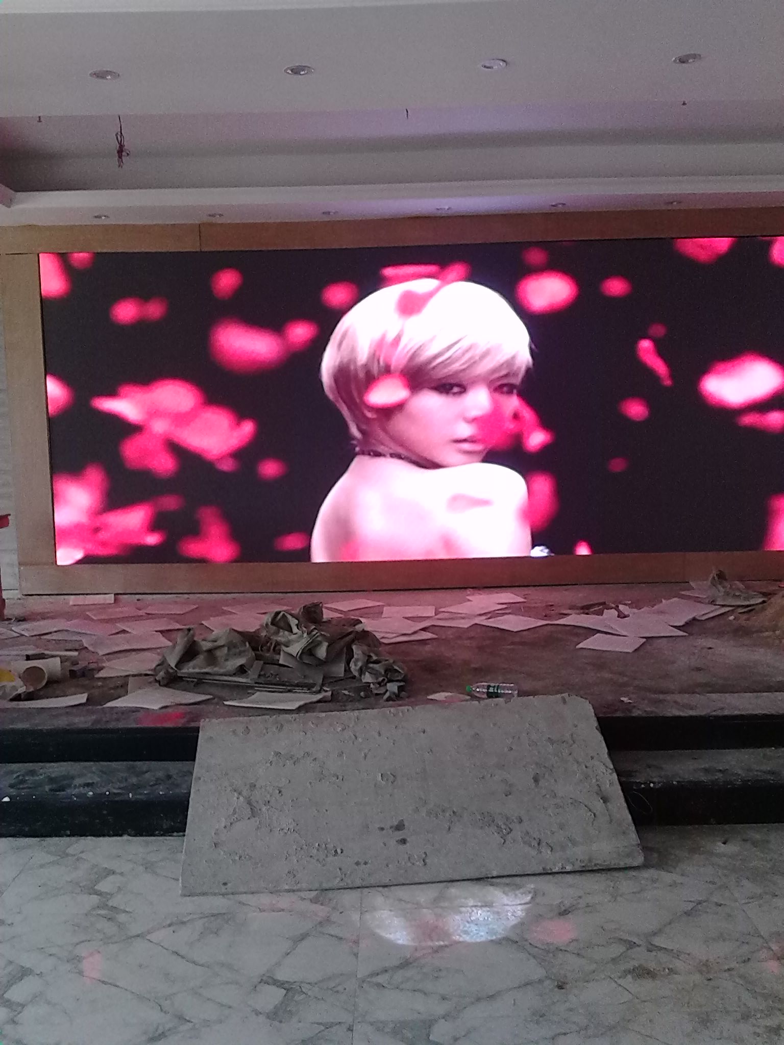 P5 indoor small pixel pitch LED display for hotel banquet